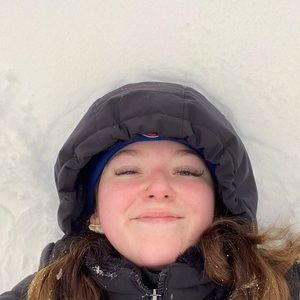 Meet Your Posher, Lexi